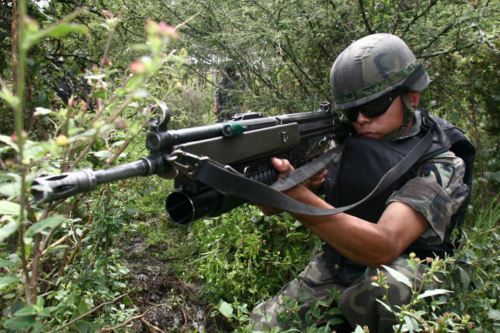 Michoacán, octubre 2009, Entrenamiento de del batallón de Infanteria©Saúl López/CUARTOSCURO.COM
