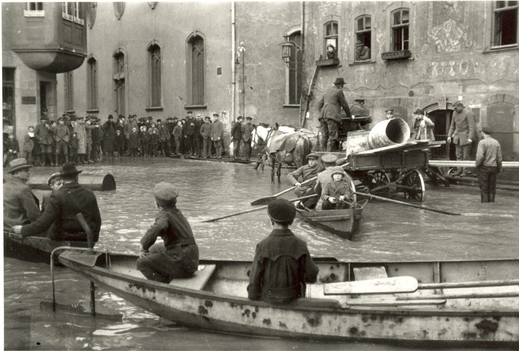 Oskar Barnack: Flut in Wetzlar, 1920 © Leica Camera AG