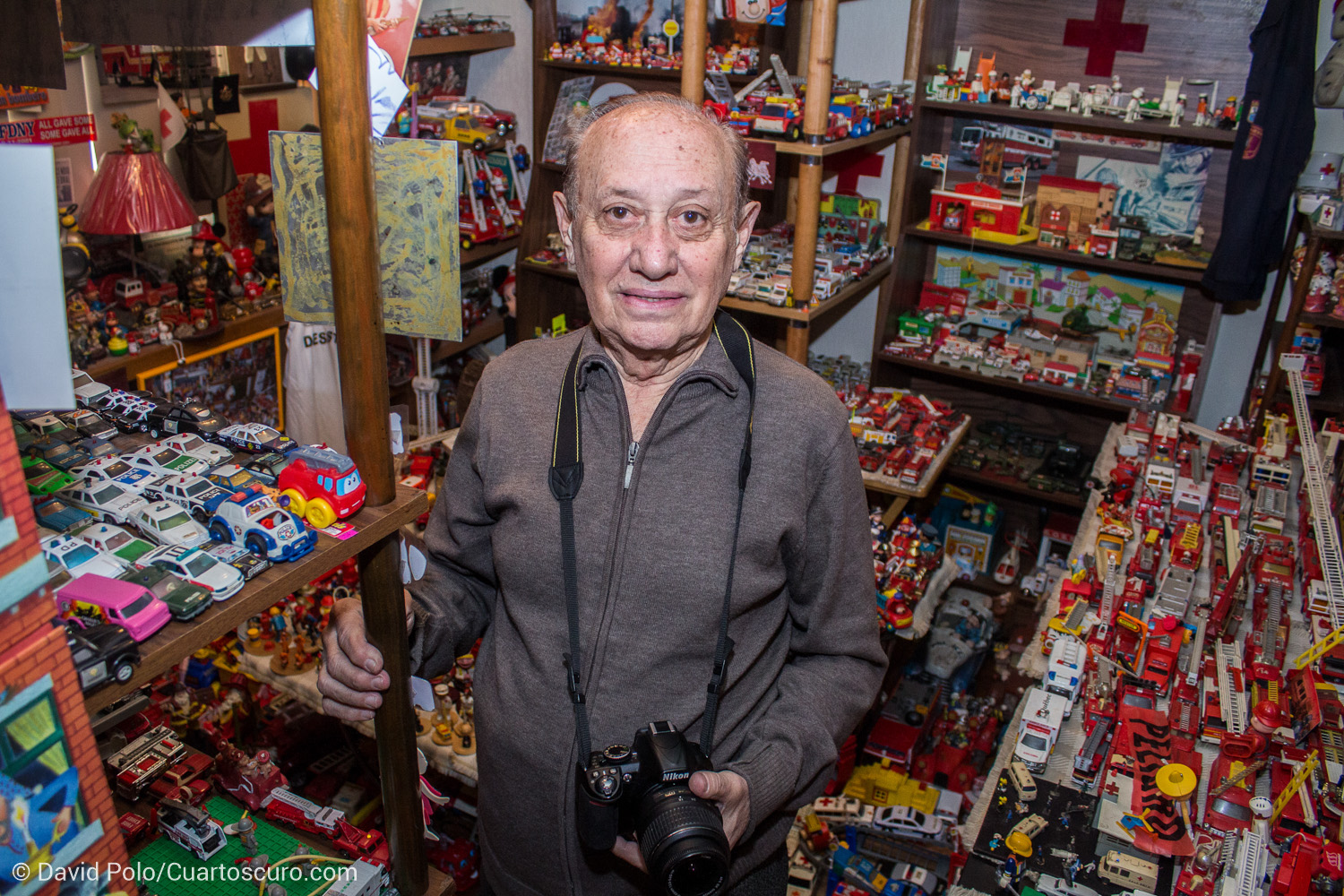 CIUDAD DE MÉXICO, 17DEFEBRERO2016.- Enrique Metinides inaugurará el próximo sábado 20 de febrero la muestra "El hombre que vio demasiado: Enrique Metinides", en el Foto Museo Cuatro Caminos. La exposición es una retrospectiva con el trabajo que el fotógrafo de la fuente policiaca realizó a lo largo de medio siglo en diarios de la capital mexicana. FOTO: DAVID POLO /CUARTOSCURO.COM